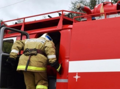 В Камышине пожарные машины неслись не по учебному, а по реальному вызову