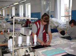 После публикации «Блокнота Камышина» стало известно, что «Камышинский Текстиль» безвозмездно передал 2 тысячи масок местным медикам