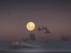 Когда камышанам смотреть на небо, чтобы увидеть редкое суперлуние сегодня, 13 июля?