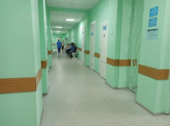 Администрация Камышина показала, как выглядит после ремонта поликлиника Центральной городской больницы