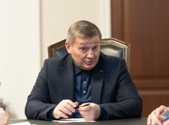 Губернатор Волгоградской области ночью провёл совещание с профильными заместителями