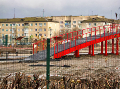 У парка Текстильщиков обрезали последние кусты по периметру, и  теперь он просто находится на голой площадке, - камышанка