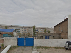 Мать замороженного и выброшенного младенца продолжают искать в Урюпинске