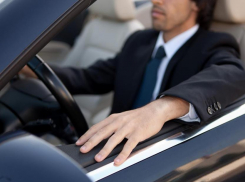 В Волгоградской области приостановили закупку пафосных иномарок для чиновников, - «Блокнот Волгограда»