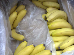 В Волгоградской области подешевевшие яблоки и подорожавшие бананы практически сравнялись в цене