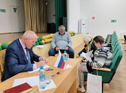 Камышане считают ненужным пиаром депутатов гороской думы сообщения о приемах избирателей, если не конкретизируются проблемы и сроки их решения