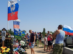 В Камышине 2 августа ветераны ВДВ приехали на могилы погибших на Украине бойцов, большинство из героев - десантники