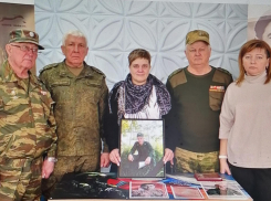 «Парта героя» - участника специальной военной операции Дмитрия Новикова - теперь будет в колледже в Камышине