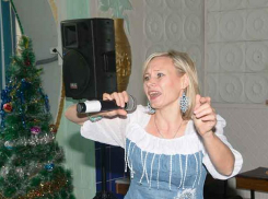 Попасть в хоровод и на новогоднее представление детям в Камышине можно только за 300 рублей