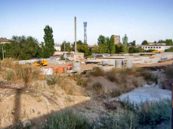 Новая поликлиника в Камышине, которую недавно посещал губернатор Андрей Бочаров, постепенно выходит из «нуля»