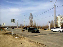 В Камышине подряды на ремонты площадок благоустройства в следующем году получают местные, а не залетные строители - ну, и..?