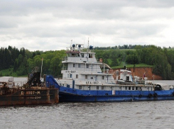 Штурман буксира трагически утонул: нырнул с борта и не вынырнул