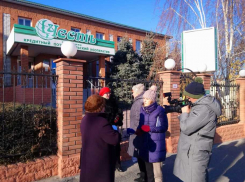 Какой «фильм» снимало волгоградское телевидение на фоне офиса обанкротившегося КПК «Честь» в Камышине