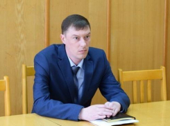 Администрация Камышина засекретила подрядчиков весенних работ на дорогах и тротуарах города