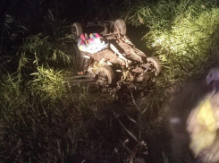 Двое путешественников утонули вместе с машиной в Волгоградской области