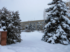 Администрация Камышина зовет горожан в театр на премьеру