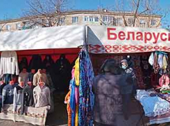 После всех месяцев изоляции и закрытия всего и всюду так радостно видеть любую ярмарку, - камышанка