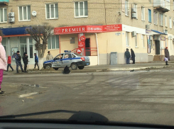 Автомобиль «Росгвардии» попал в ДТП в центре Камышина «удачно»: раненых нет (ВИДЕО)