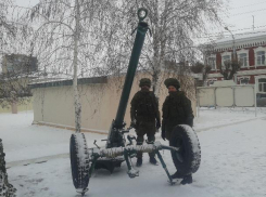 В Камышине в центре города развернута выставка современной военной техники и вооружений