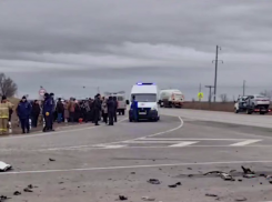 Публикуем видео с места смертельного ДТП школьного автобуса под Волгоградом, - «Блокнот Волгограда» (ВИДЕО)