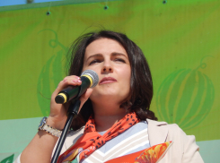 Депутат камышан в Госдуме Анна Кувычко «вступилась» за Куприна и Шолохова