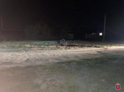 В Камышинском районе на сельской улице подросток рухнул с мотоцикла и попал к хирургам