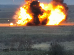 Беспилотники ВСУ мощностью 200 кг тротила взорвали под Волгоградом, - «Блокнот Волгограда» (ВИДЕО)