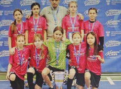 Азартные девчата-футболистки из Камышина стали третьими «на России»!