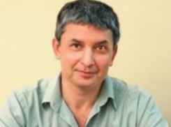 Волгоградское отделение Союза журналистов России отправило в отставку Валерия Мельникова и выбрало новым председателем Вячеслава Черепахина