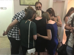 Родные погибшей в ДТП волжской семьи отказались брать 800 тысяч рублей от единоросса-убийцы, - «Блокнот Волжского»