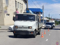 В Камышине «Зил» сбил пожилую женщину на улице Калинина