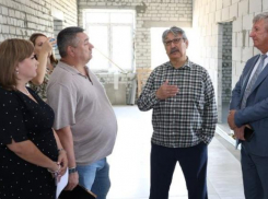 Заместитель губернатора Александр Дорждеев хочет контролировать стройку новой поликлиники в Камышине каждый день - и не реже!