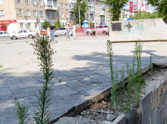 По представлению Камышинской городской прокуратуры проведен ремонт фасада дома, за состояние которого отвечает УК «Лучший город»