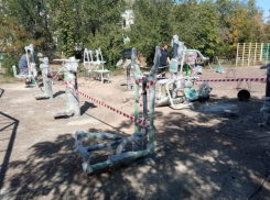 В Камышине в 5-м микрорайоне появились 17 новых уличных  тренажеров