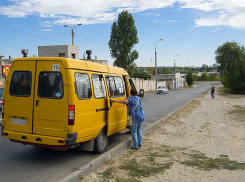 С завтрашнего дня, 25 августа, водители маршруток обязаны выгонять пассажиров без масок из салонов, как - непонятно