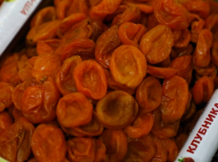 У пассажиров в аэропорту Волгограда изъяли запретную вкуснятину