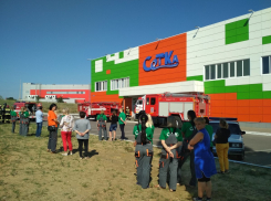 В Камышине пожарные и «скорые» на полной скорости промчались в направлении гипермаркета в пятом микрорайоне