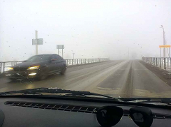 Трассу Камышин - Саратов присыпало снегом