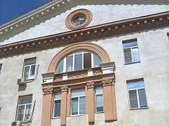 В центральной городской больнице Камышина в рентген-кабинете больным не делают обследования, если они не принесли с собой пленку