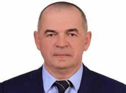 Избранный повторно в Облдуму депутат от камышан Дмитрий Крикунов распространил благодарность избирателям