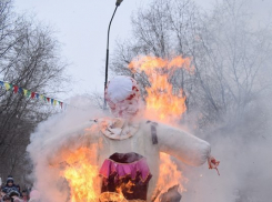 Почему в Камышине Масленица сгорела, а в некоторых российских городах жечь Авдотью не стали