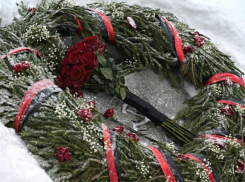 В Минобороны уточнили, что погибших при трагедии в Макеевке не 63, а 89, в том числе замкомполка