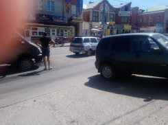 В Камышине случилось ДТП у оживленного перекрестка Пролетарская - Базарова