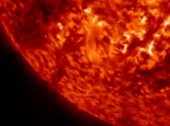 Огромная трещина размером с Евразию образовалась на Солнце (ВИДЕО), - «Блокнот - Россия»