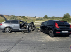 Стало известно, сколько детей отправили в больницу после массовой аварии под Белогорками в Камышинском районе