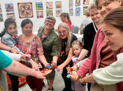 Мастер-класс от камышанки Елены Вернидубовой собрал рукодельниц на международном фестивале