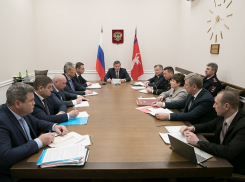 В Камышине по распоряжению губернатора Андрея Бочарова должны закрыться кафе, парикмахернские, маникюрные залы, стоматологии