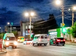 Камышинская городская дума решила дополнить Устав города отредактированными статьями о депутатах-прогульщиках и ценных бумагах администрации