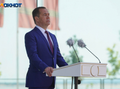 По какому случаю в Волгоград намерен прибыть Дмитрий Медведев