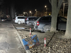 В Камышине в «элитном» 6-м микрорайоне назревает «война столбов» 